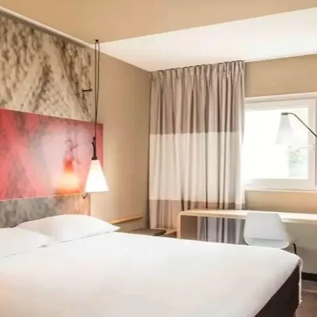 Ibis Paris Porte De Centre