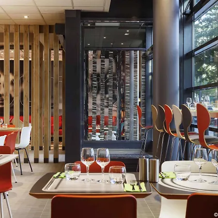 Ibis Paris Porte De Centre 3* Clichy