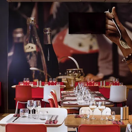 Ibis Paris Porte De Centre Clichy