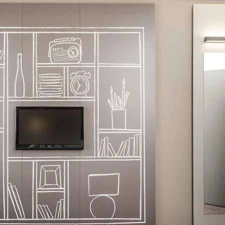 Ibis Paris Porte De Centre 3*