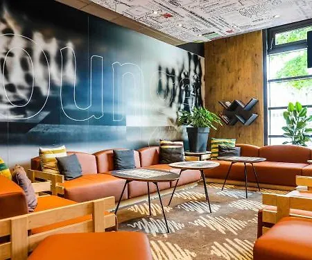 Ibis Paris Porte De Centre 3* Clichy