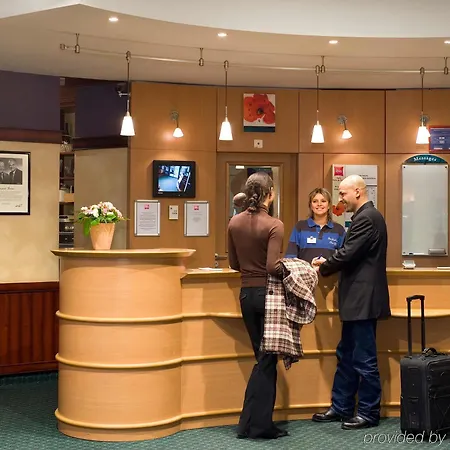 Ibis Paris Porte De Centre 3*