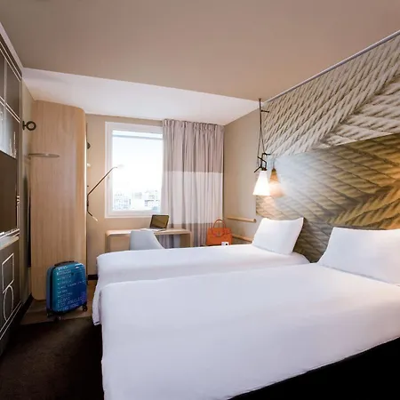 Ibis Paris Porte De Centre Hotel Clichy