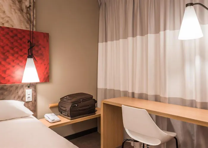 Hotel Ibis Paris Porte De Centre