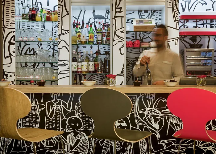 Hotel Ibis Paris Porte De Centre Clichy